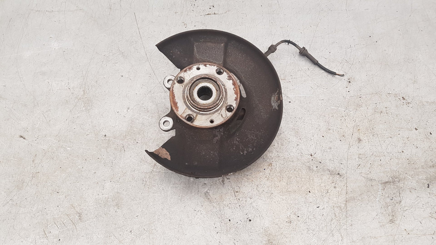 1992 - 1998 Saab 9000  Hatchback Left Front Hub Assembly