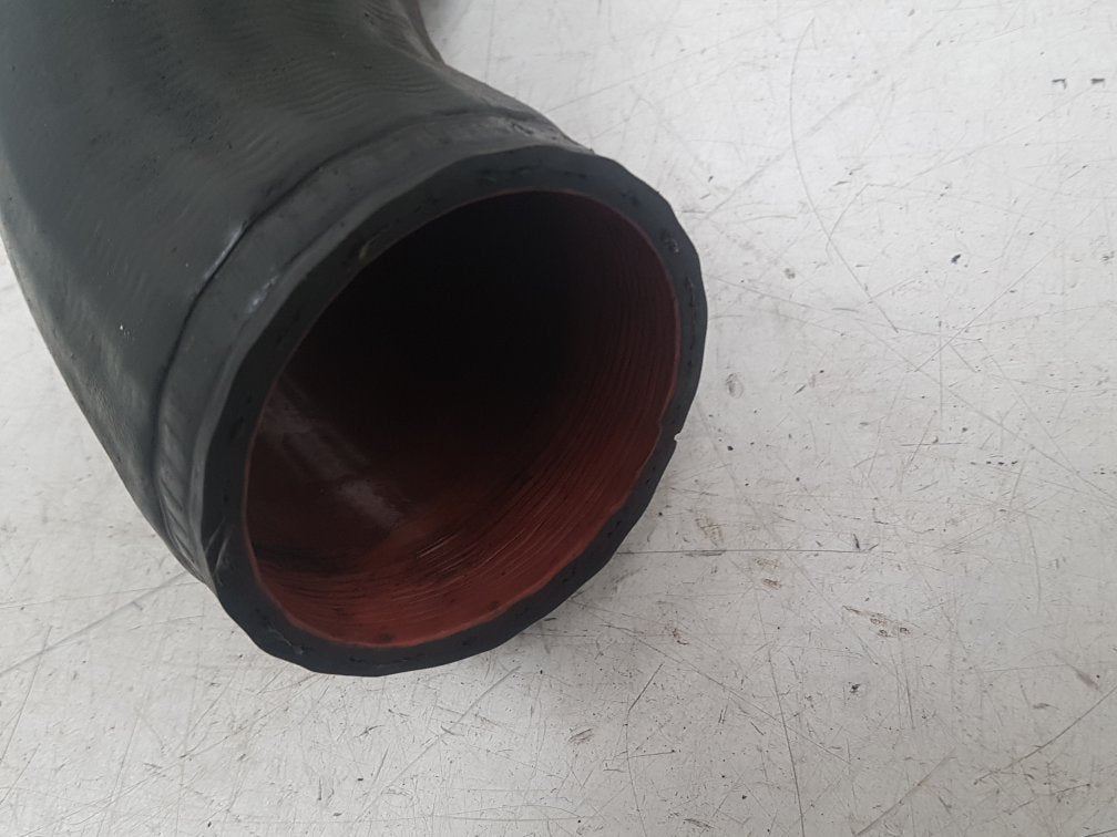 2010 - 2015 Volvo S60   INTERCOOLER HOSE 31261350