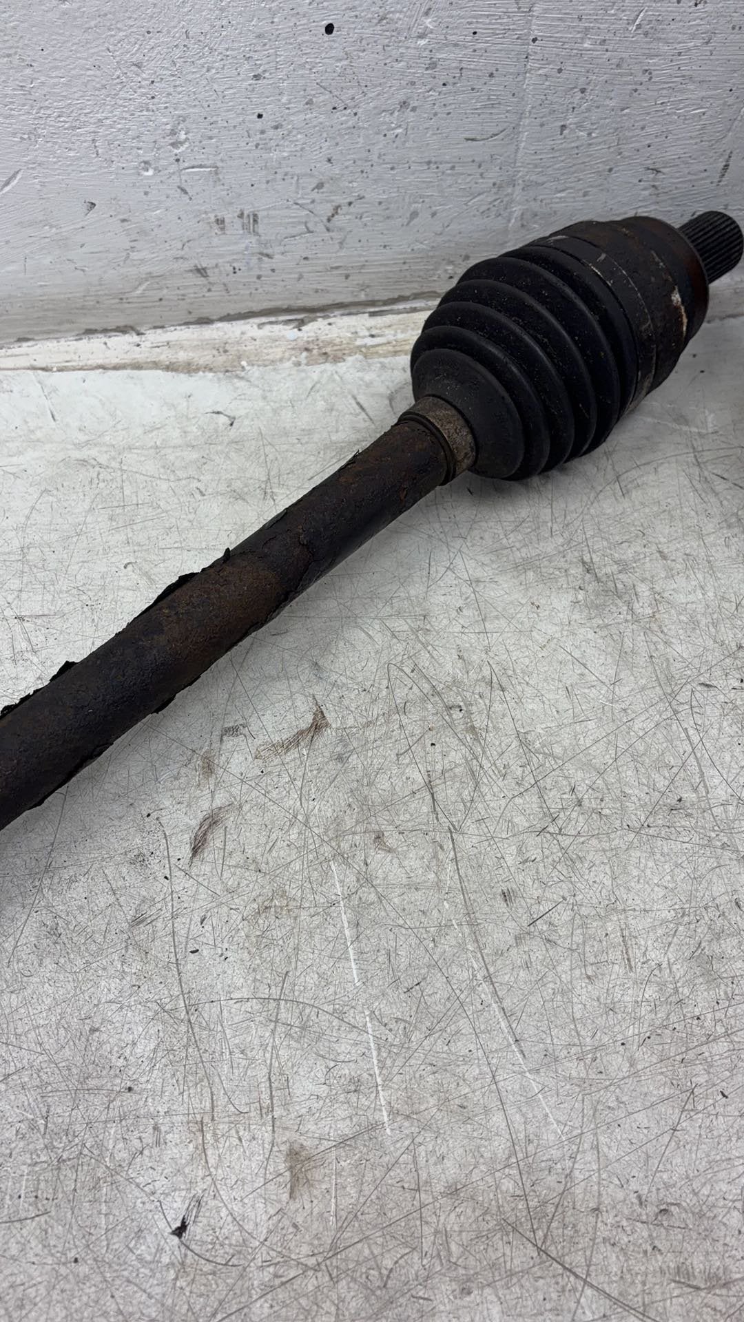 2003 - 2014 Volvo XC90 I 275 Estate Left Rear Drive Axle 31259503