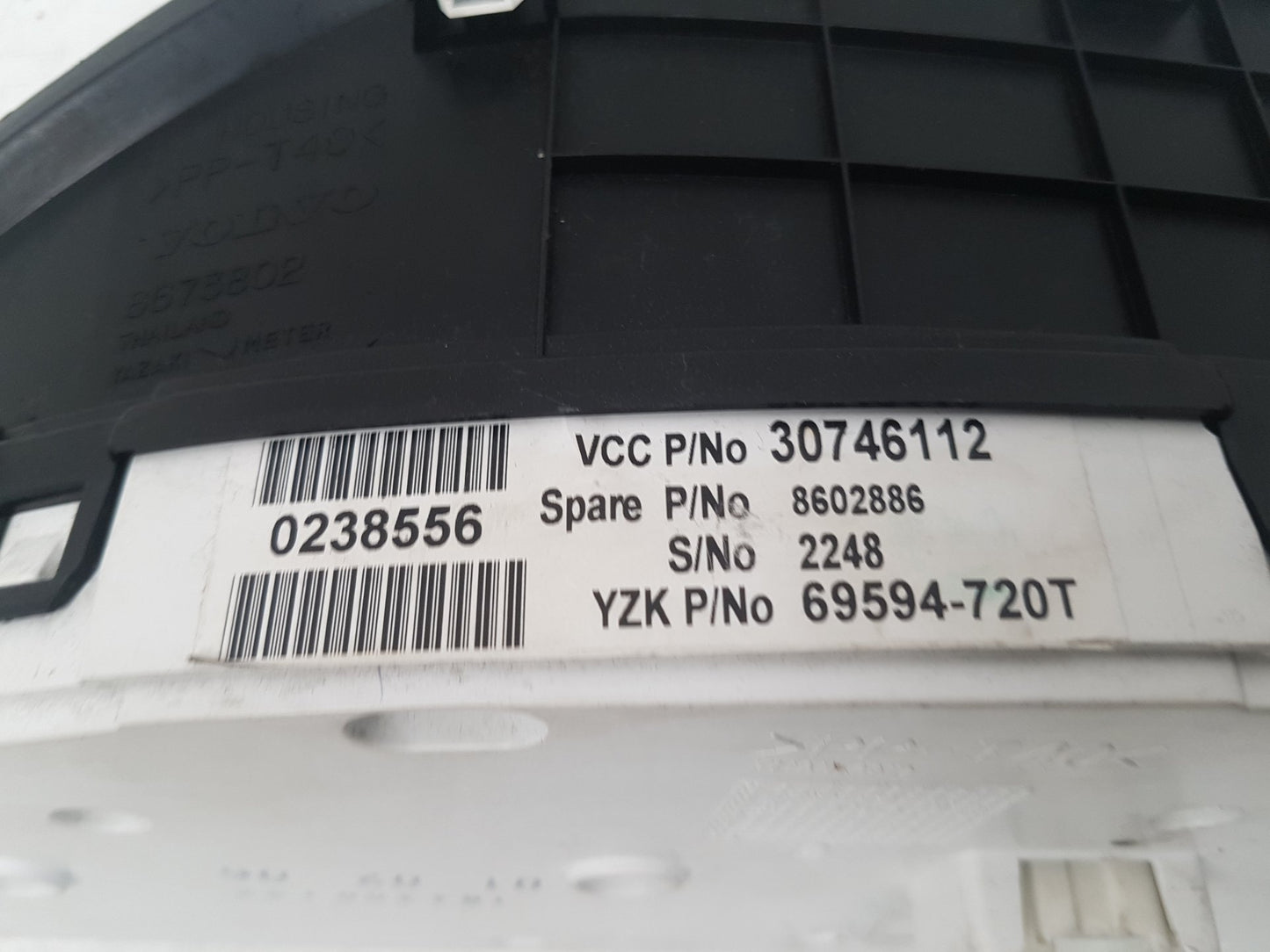 2000 - 2007 Volvo XC70  Estate Instrument Cluster 30746112