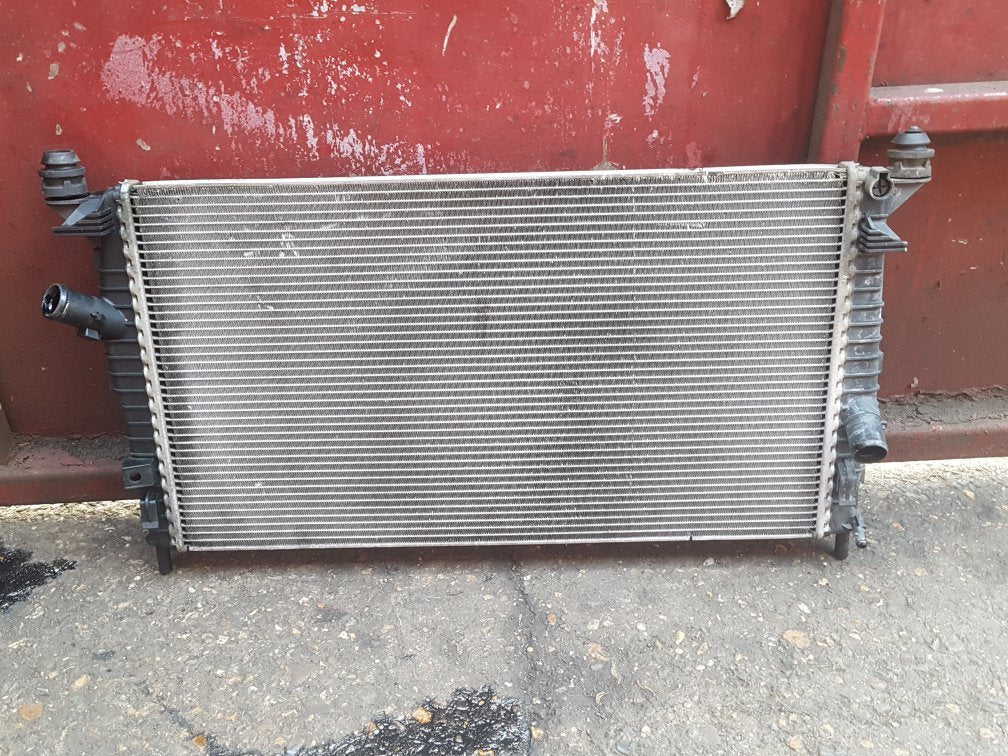 2004 - 2010 Volvo V50  Estate Radiator 30741094