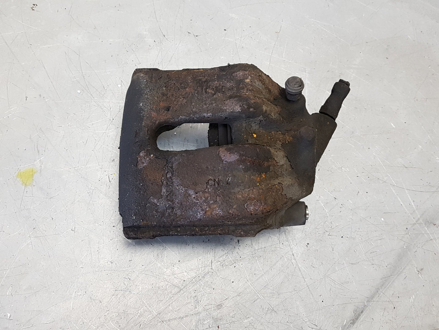 1998 - 2005 Volvo C70  Convertible Right Front Caliper