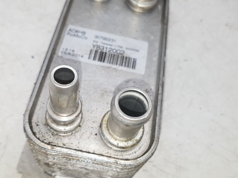2008 - 2016 Volvo V70 III 135 Estate Engine Oil Cooler 30792231