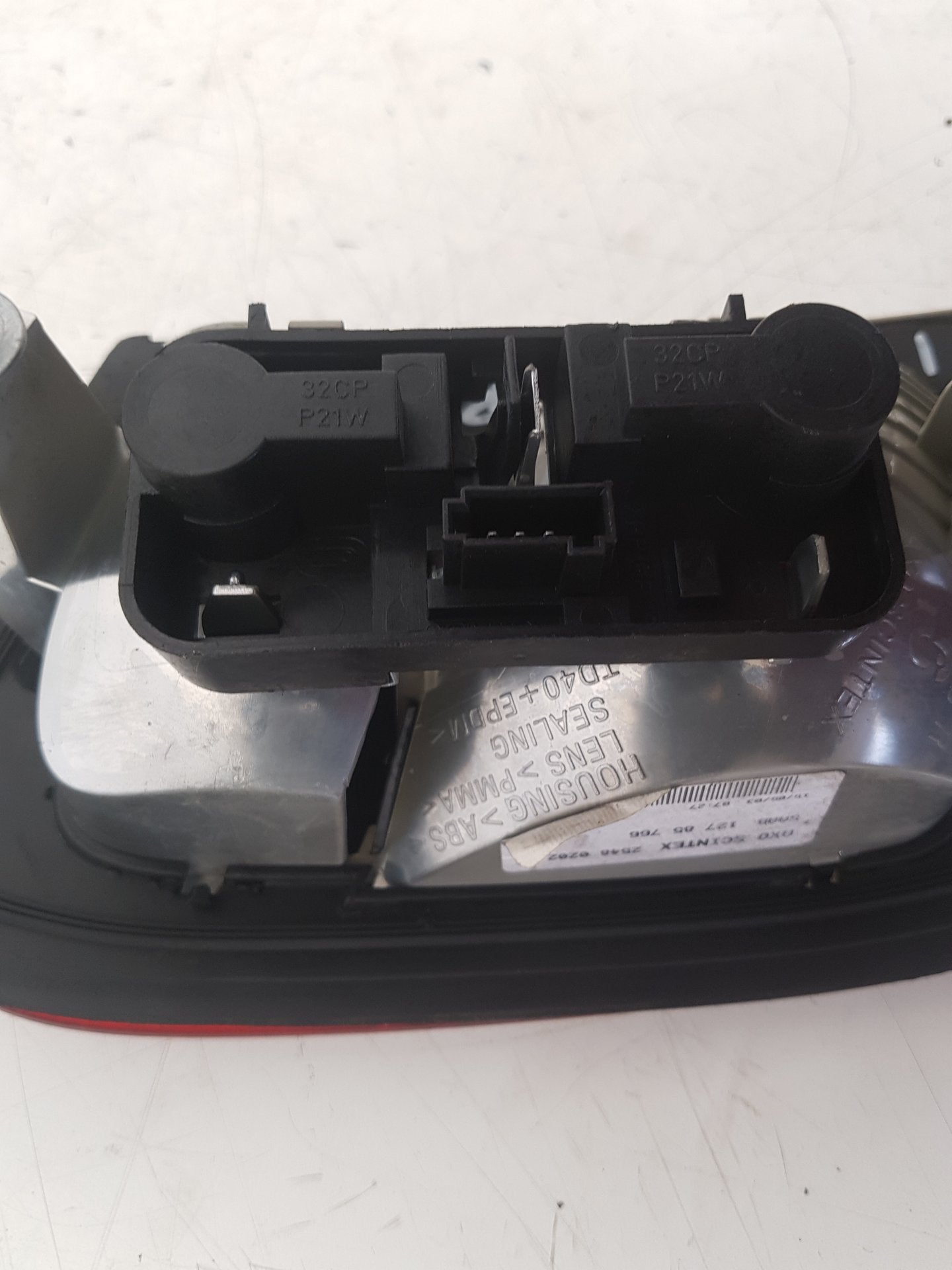 2003 - 2007 Saab 9-3  Saloon Right Taillight 127 85 766