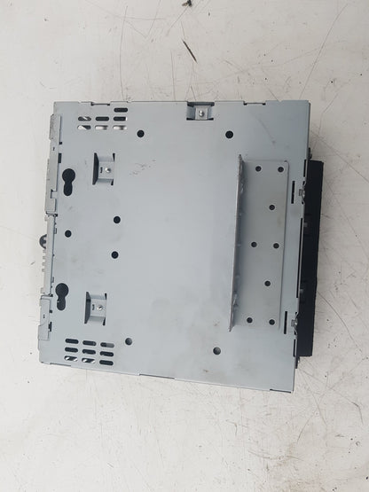 2010 - 2012 Volvo S40  Saloon RADIO AND CD PLAYER 31328059