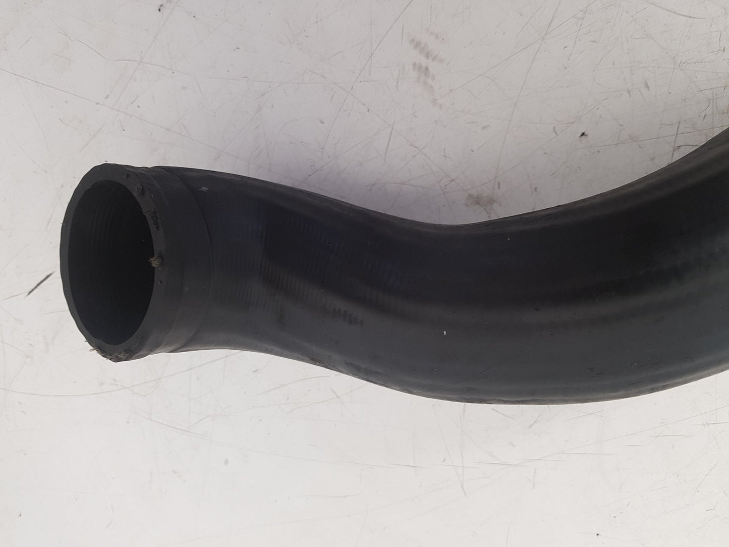 2002 - 2007 Volvo V70  Estate INTERCOOLER HOSE 30645937