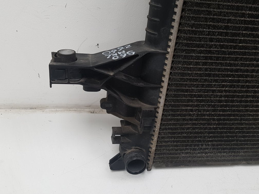 2005 - 2010 Volvo S60  Saloon RADIATOR (MANUAL) (A/C CAR) 30714047