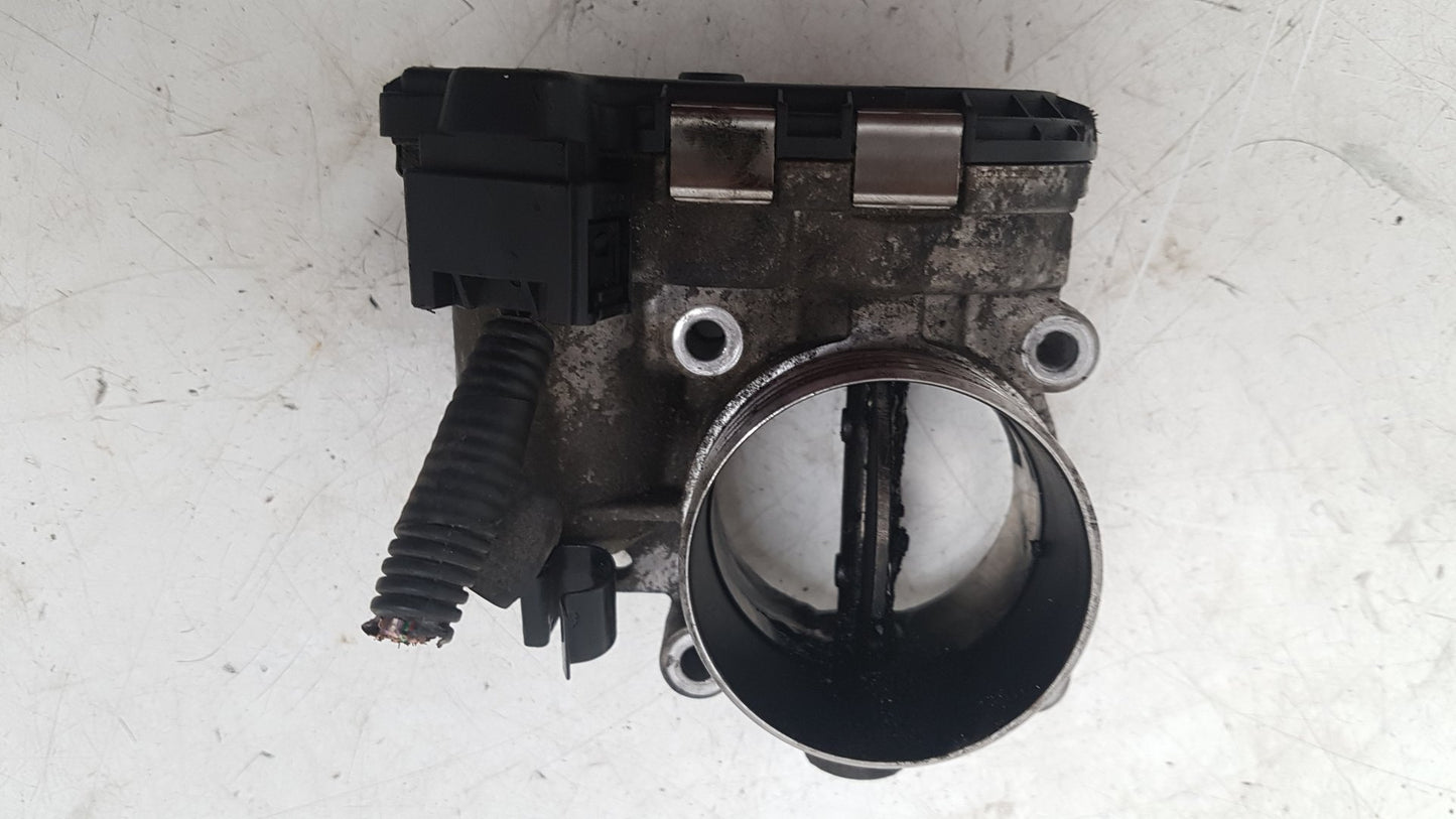 2006 - 2010 Volvo V50  Estate Throttle Body 8692720