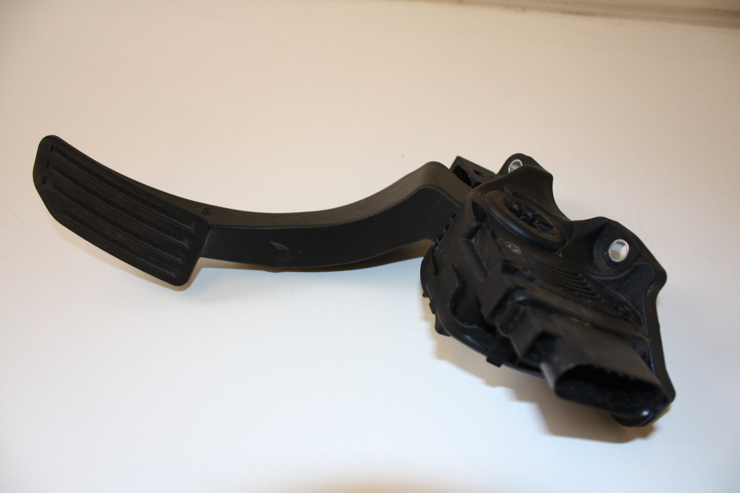 2010 - 2013 Volvo V60 I 155 Estate Accelerator Pedal 31329059