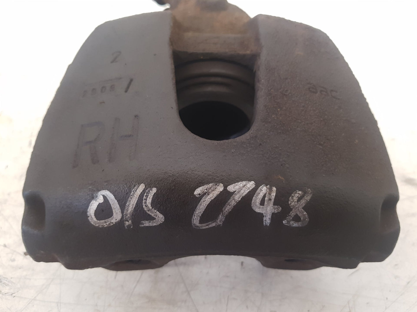 2006 - 2012 Volvo C30  Hatchback Right Front Caliper 36051716