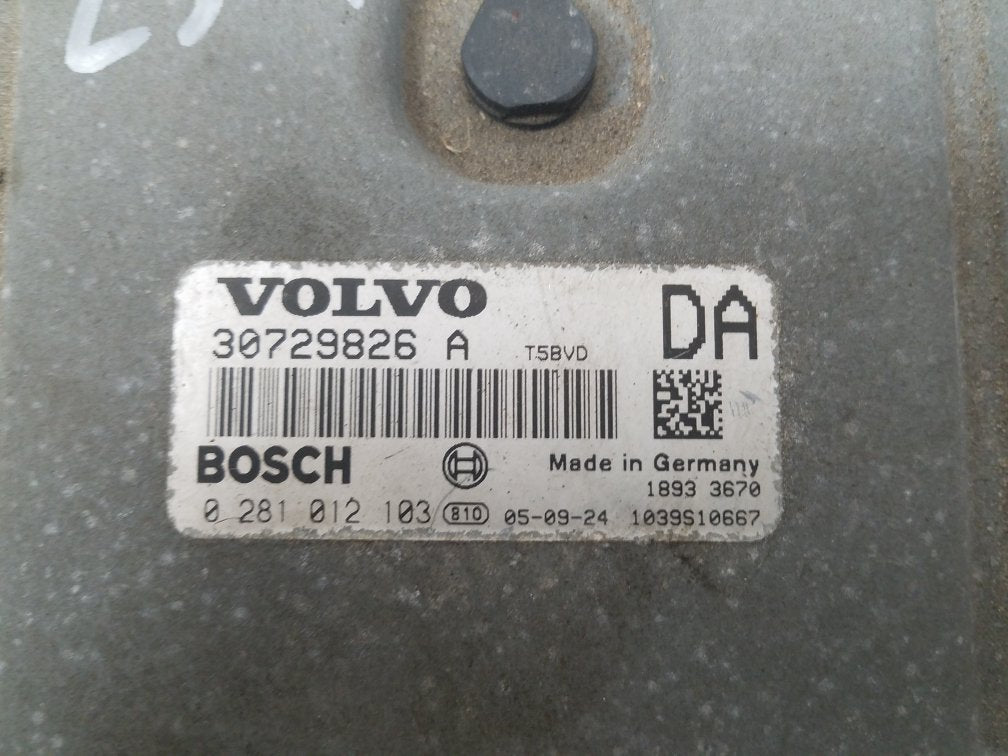 2005 - 2008 Volvo V70 II 285 Estate Engine ECU 30729826A