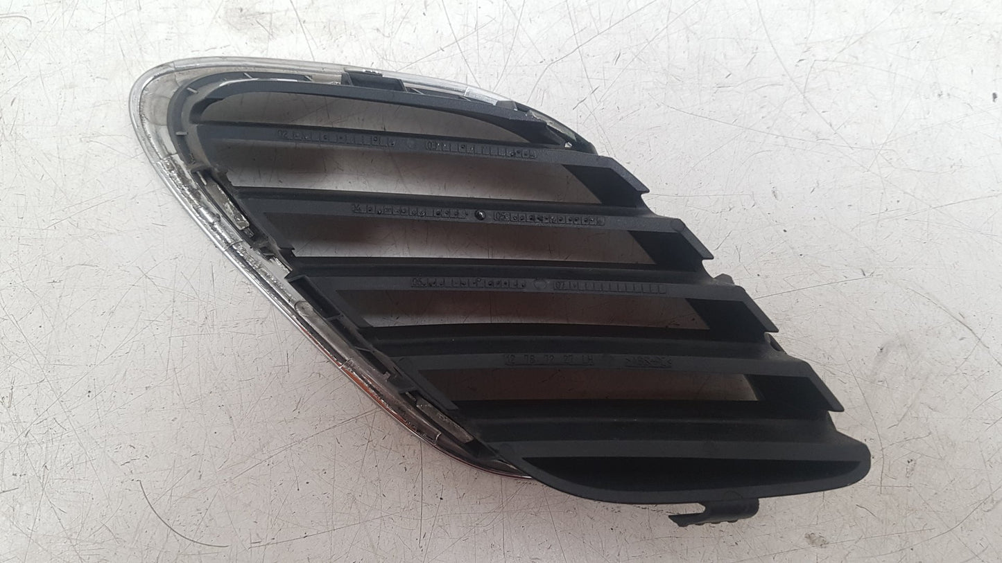 2005 - 2015 Saab 9-3  Estate BONNET GRILLE (PASSENGER SIDE) 12797997