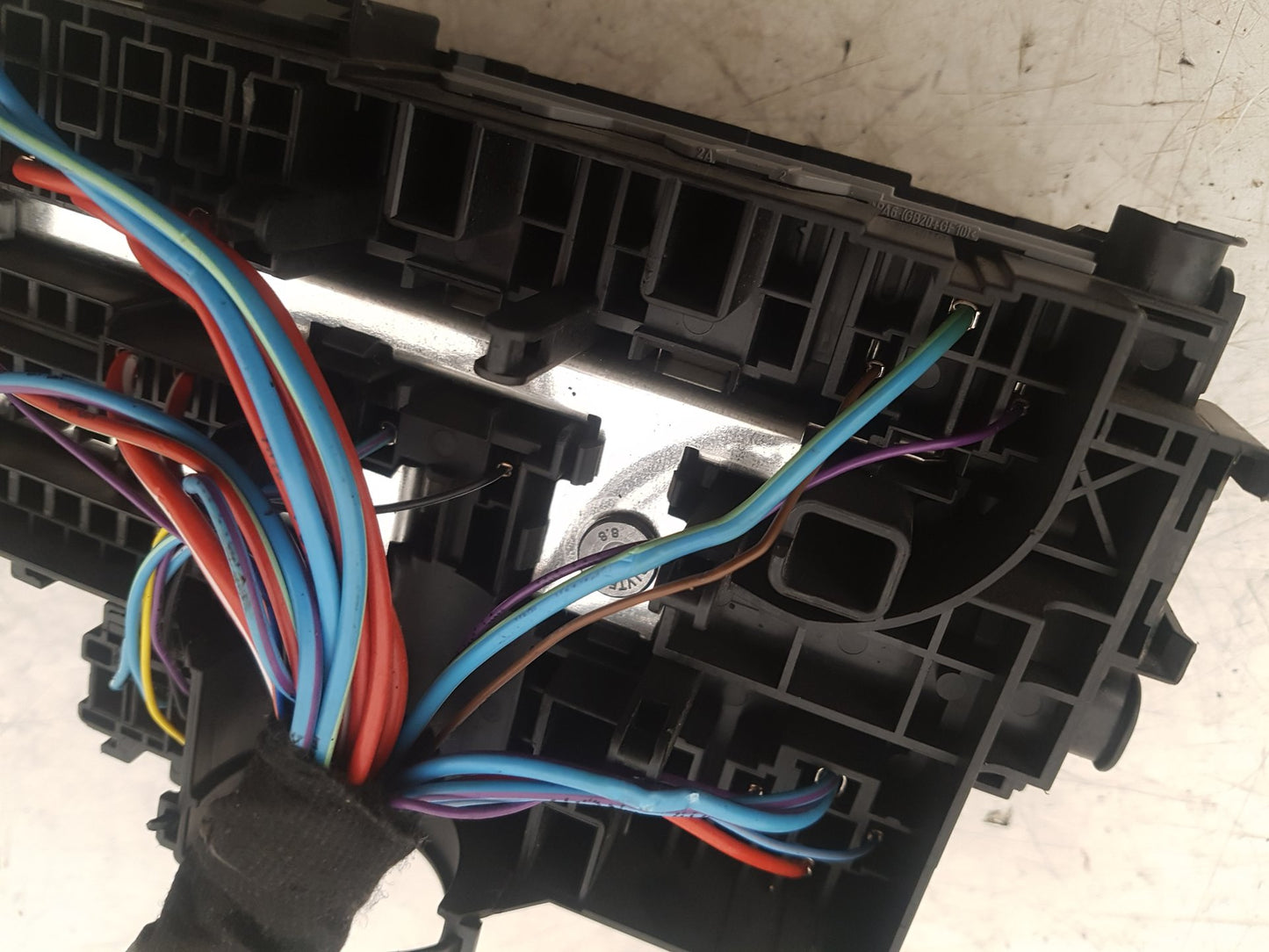 2017 - 2026 Volvo V60 II 225 Estate Interior Fuse Box 31384034