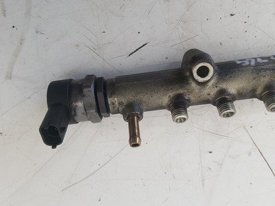 2000 - 2007 Volvo XC70  Estate Injection Rail 30757146 0445215023