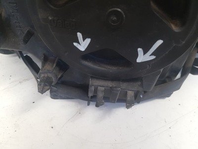 2002 - 2006 Volvo XC90  Estate Left Headlight 30678188