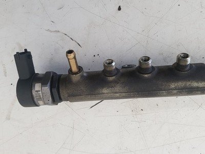 2000 - 2007 Volvo XC70  Estate Injection Rail 30757146 0445215023
