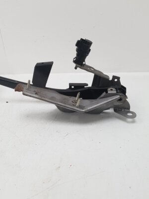 2006 - 2010 Volvo V50  Estate BRAKE PEDAL ASSEMBLY 8623144