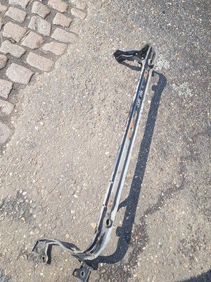 2012 - 2016 Volvo V40  Hatchback Radiator Support Bracket 31293957
