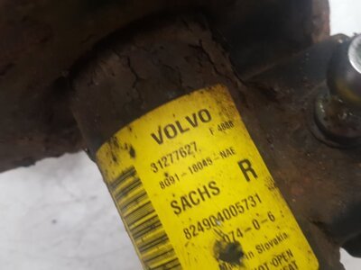 2009 - 2013 Volvo XC60  Estate Right Front Shock Absorber 31277627