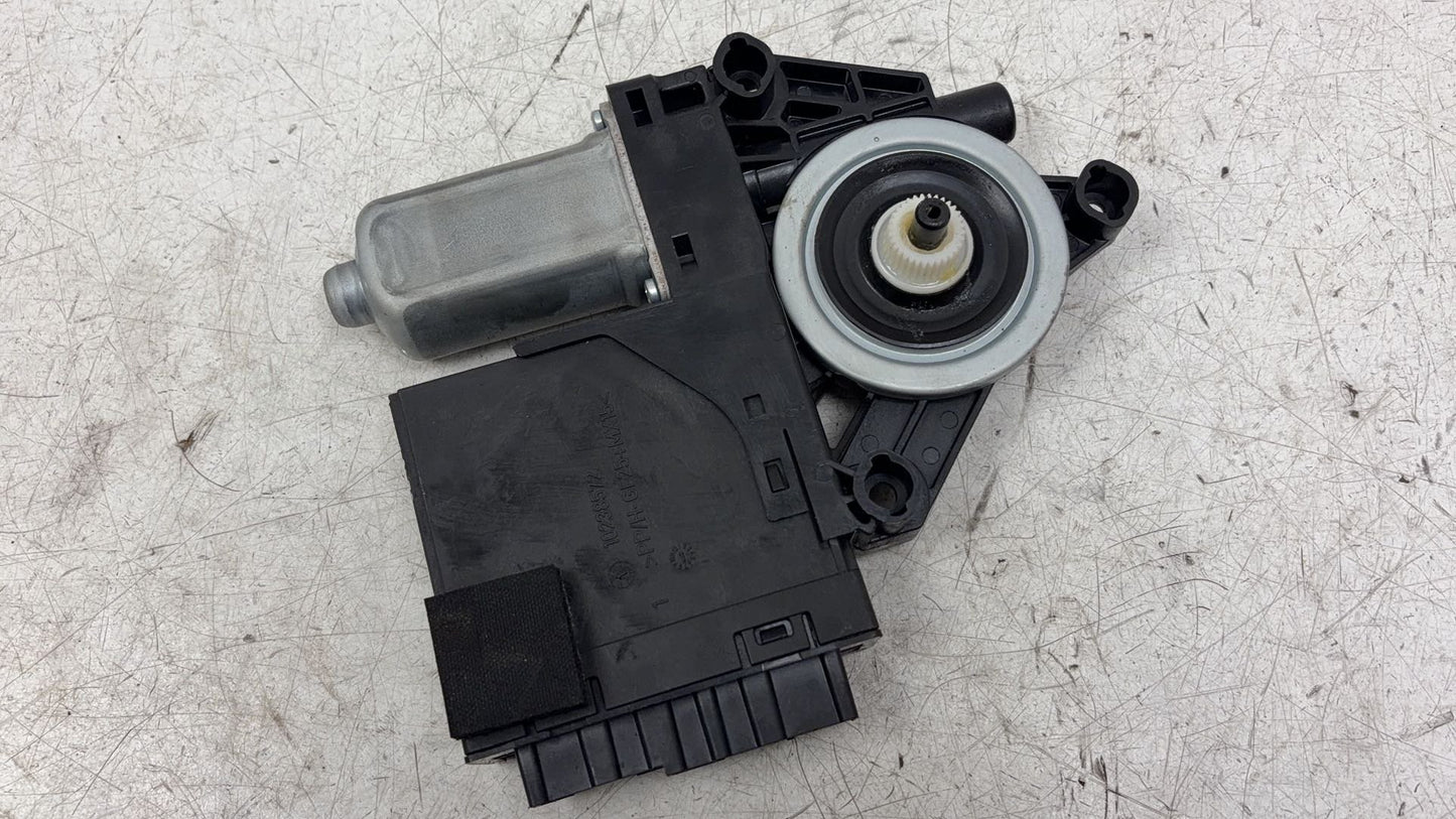 2013 - 2016 Volvo V40 III 525 Hatchback CENTRAL LOCKING MOTOR (FRONT DRIVER SIDE) 10242574