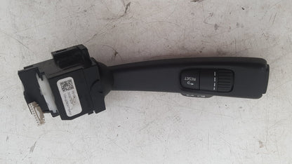 2013 Volvo V40  Hatchback Indicator Stalk 31327904