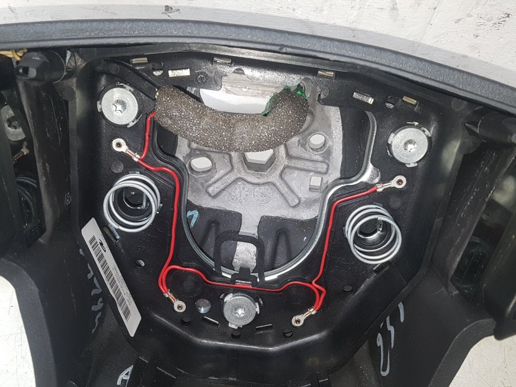 2009 - 2015 Volvo XC60  Estate Steering Wheel 30778843