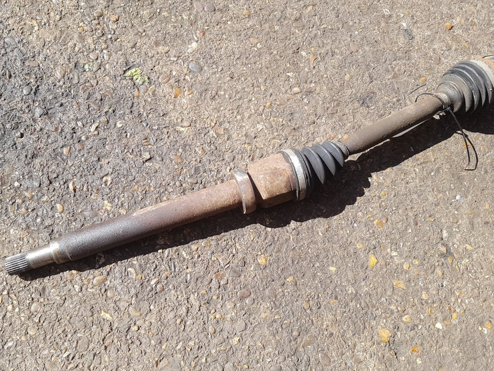 2005 - 2012 Volvo C30  Hatchback DRIVESHAFT - DRIVER FRONT (MANUAL) 36001360