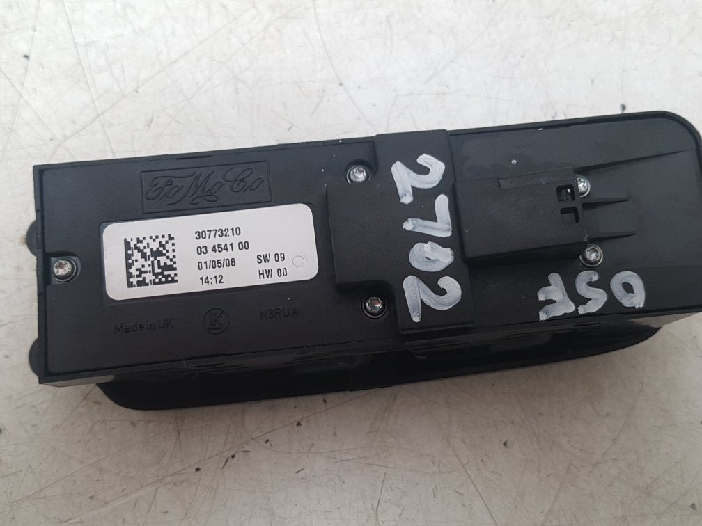 2004 - 2010 Volvo S40  Saloon Right Front Window Switch 30773210
