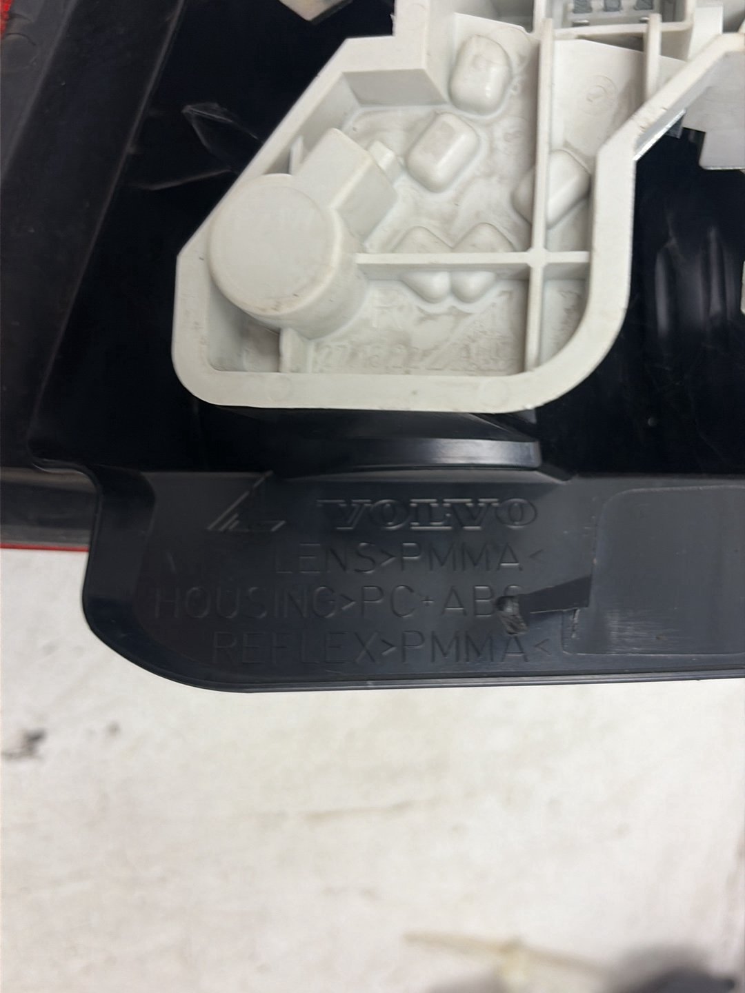 2008 - 2012 Volvo V50 545 Estate Right Upper Taillight 30744544