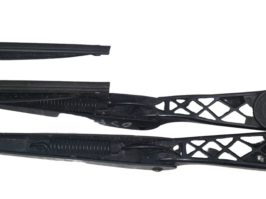 2005 - 2011 Saab 9-3 YS3F Saloon WIPER ARMS (PAIR) 12778769