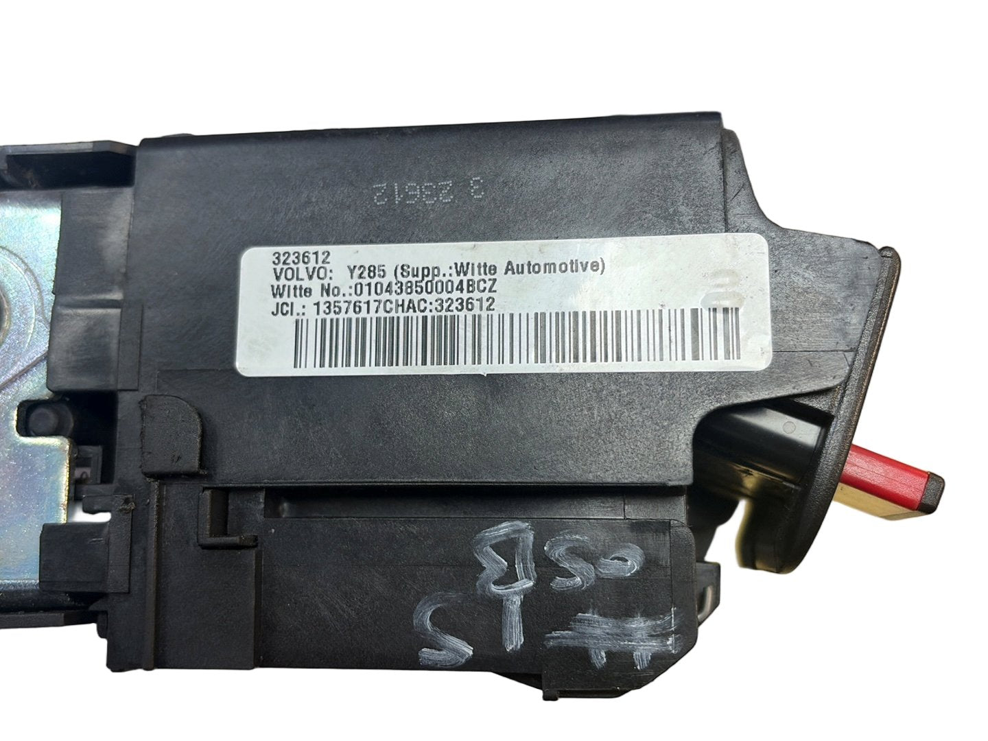 2008 - 2017 Volvo XC60 I 156 SUV Rear right Seat back rest lock catch  01043850004BCZ