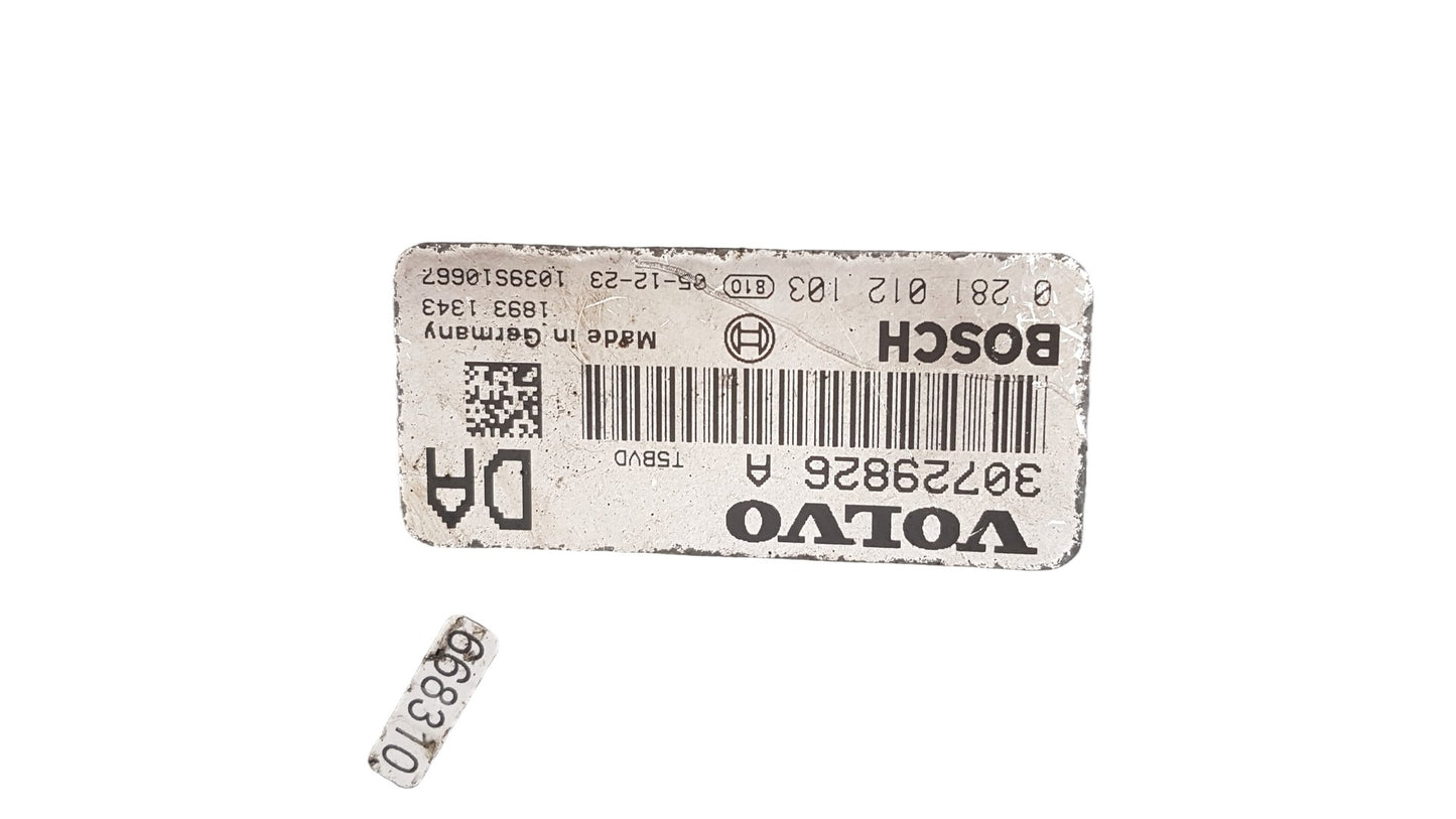 2000 - 2007 Volvo XC70  Estate Engine ECU 30729826A
