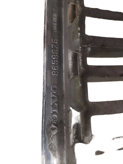 2000 - 2007 Volvo V70 II 285 Estate LOWER GRILLE - CENTRE 8659875
