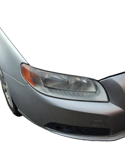 2008 - 2015 Volvo V70 III 135 Estate Right Headlight