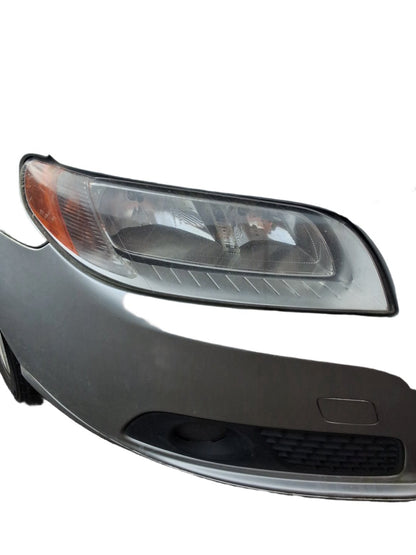 2008 - 2015 Volvo V70 III 135 Estate Right Headlight
