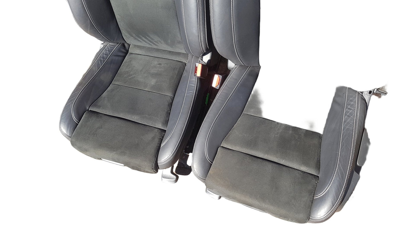 2017 - 2025 Volvo XC40 536 SUV Interior