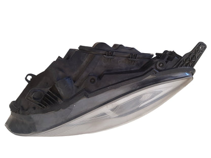 2013 - 2019 Volvo V40 III 525 Hatchback Passenger Headlight (Xenon)