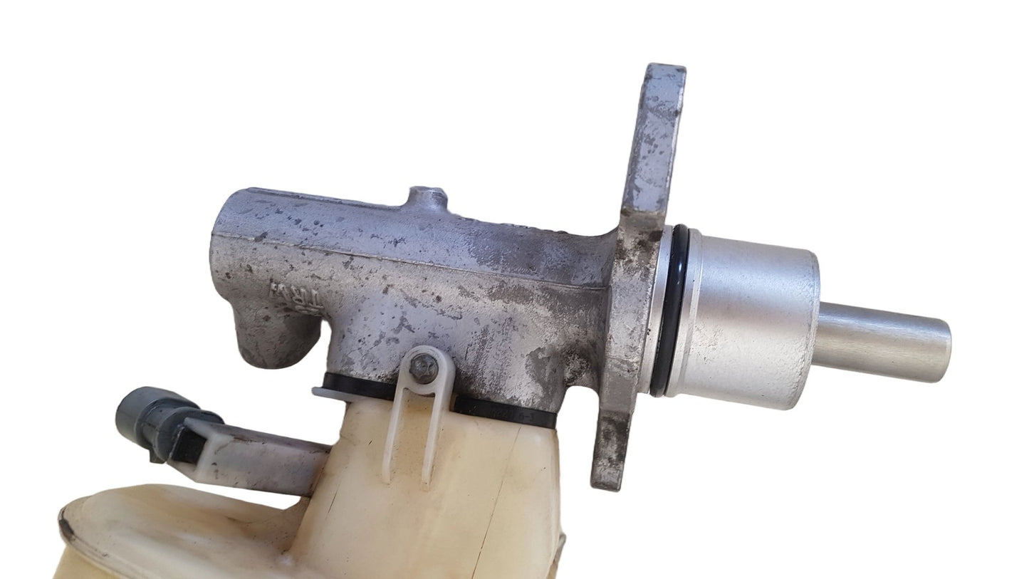 2003 - 2012 Saab 9-3 YS3F Convertible Brake Master Cylinder