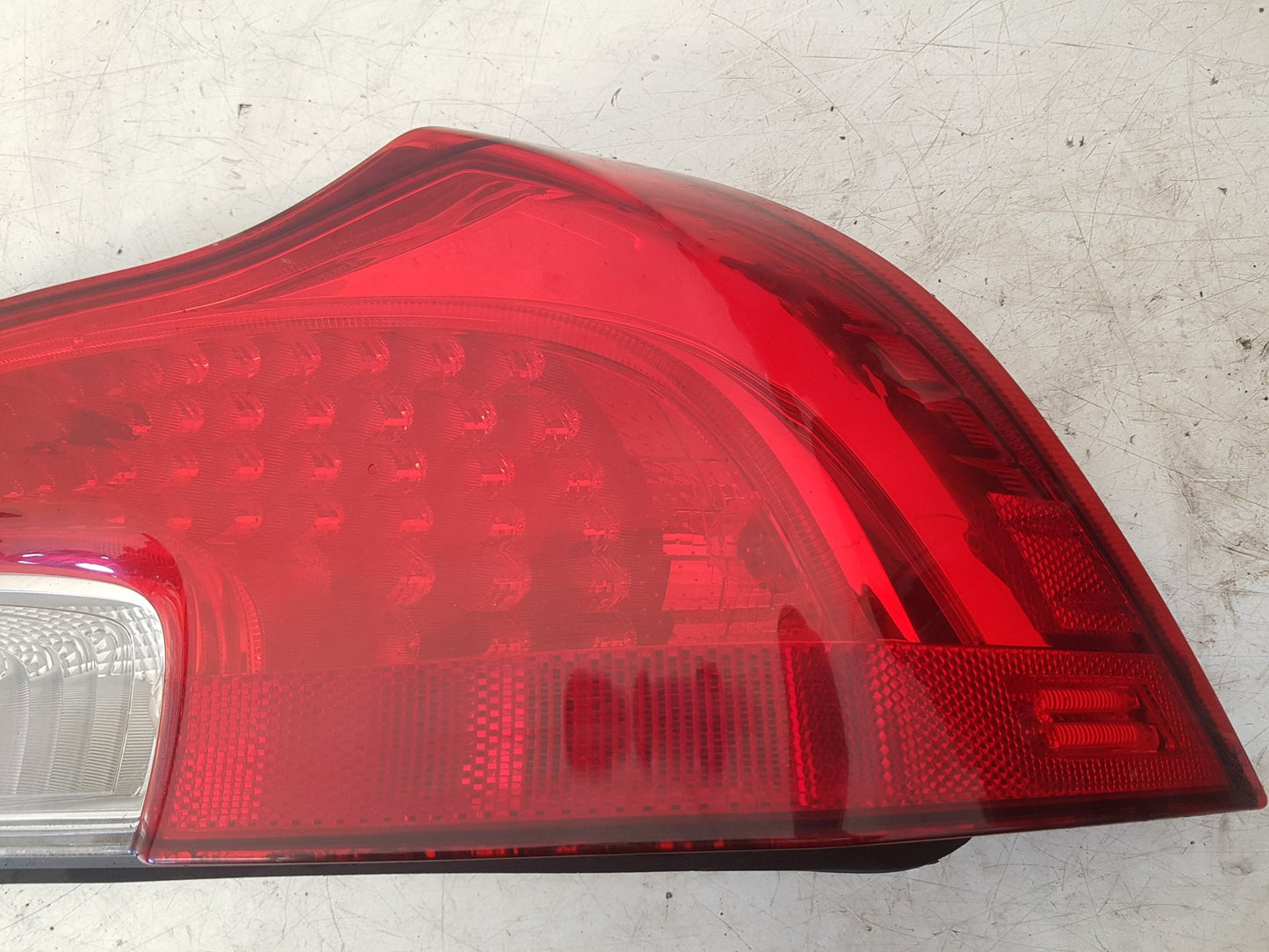 2006 - 2013 Volvo C70 II 542 Convertible Right Rear Light 31299413