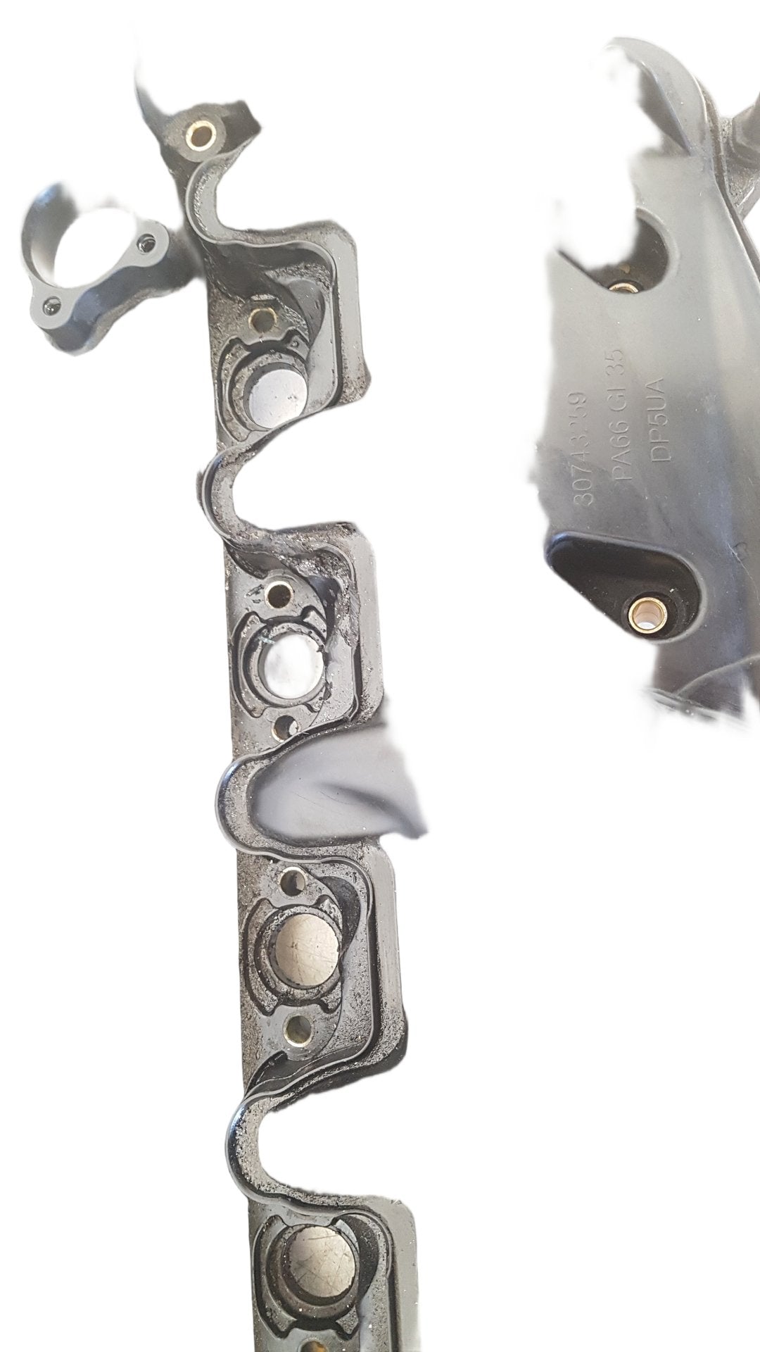 2008 - 2011 Volvo V70  Estate Rocker Cover 31256168