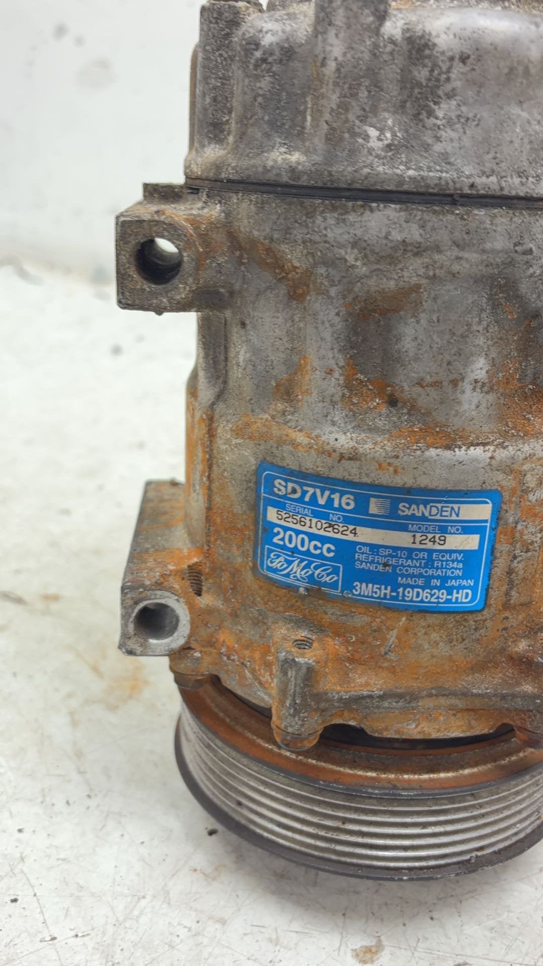 2013 - 2016 Volvo V40 III 525 Hatchback A/C Compressor 3M5H19D629HD