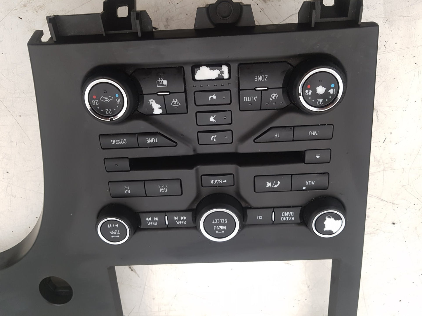 2010 - 2012 Saab 9-5  Saloon RADIO AND HEATER DISPLAY UNIT