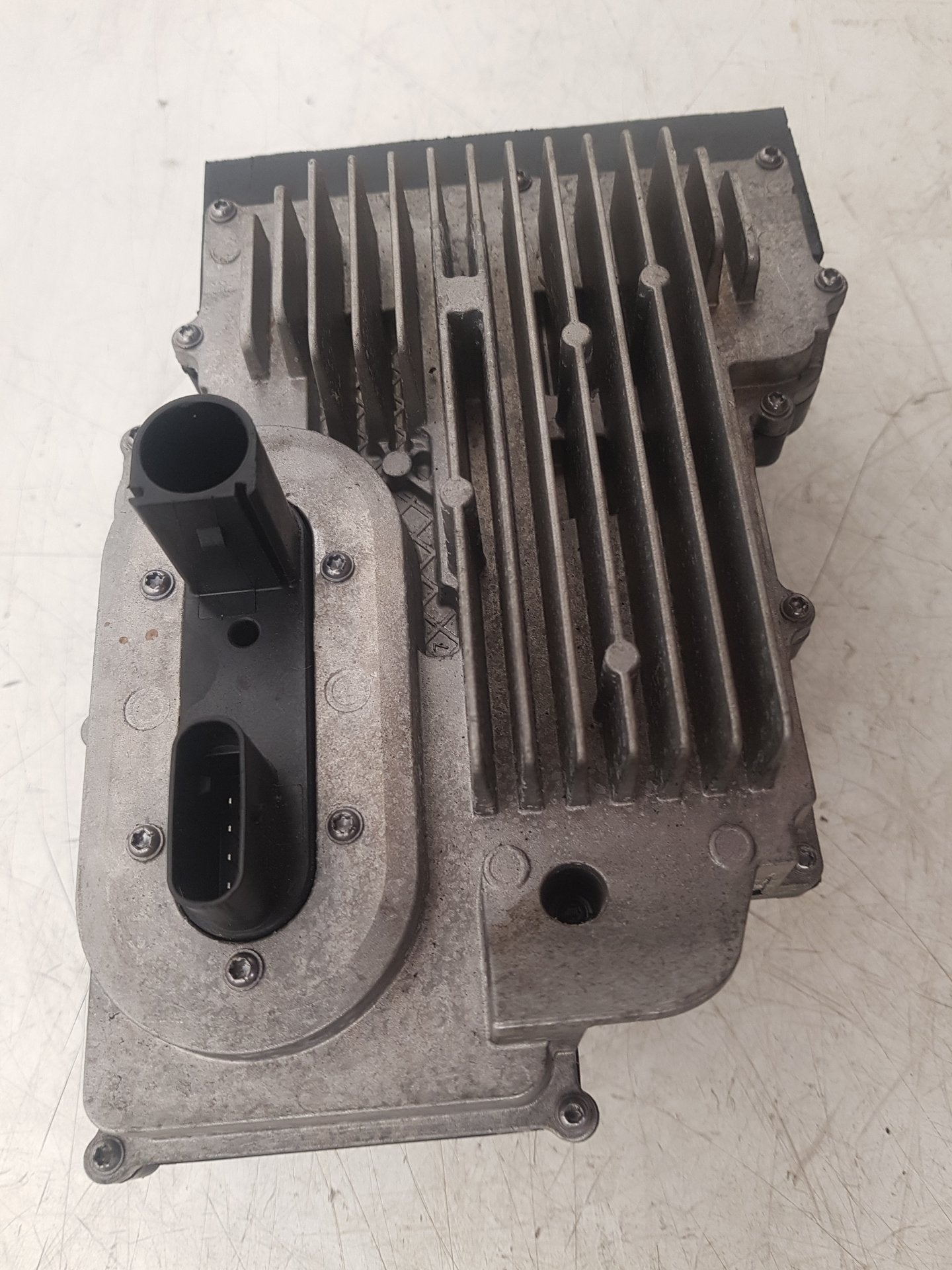 2017 - 2026 Volvo V60 II 225 Estate BATTERY POWER DISTRIBUTION MODULE 31652295