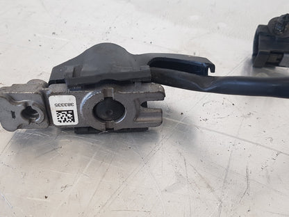 2012 - 2019 Volvo V40  Hatchback BONNET HINGE RELEASER 31305432