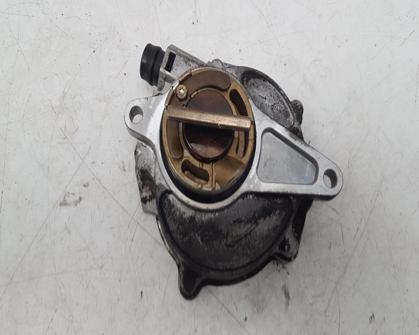2007 - 2010 Volvo XC90  Estate Vacuum/Air Pump 30731825