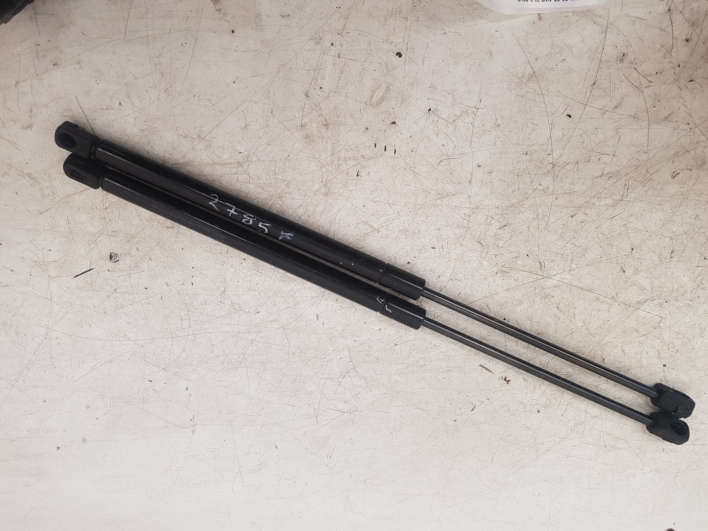 2011 - 2014 Volvo XC90  Estate BONNET STRUTS/RAMS - PAIR 83439736