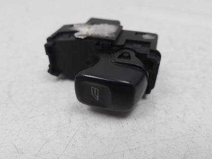 2002 - 2006 Volvo XC90  Estate Left Rear Window Switch 8685288