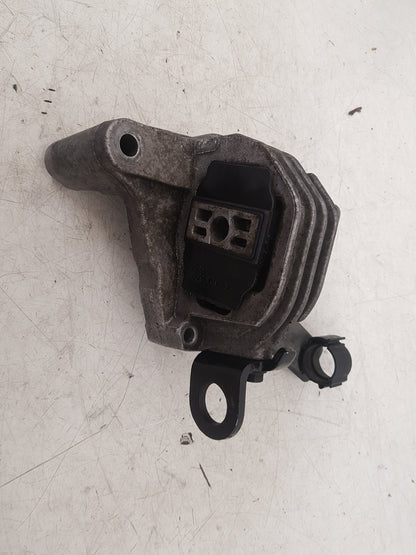 2013 - 2016 Volvo V40 III 525 Hatchback ENGINE MOUNT (TOP) 30741583