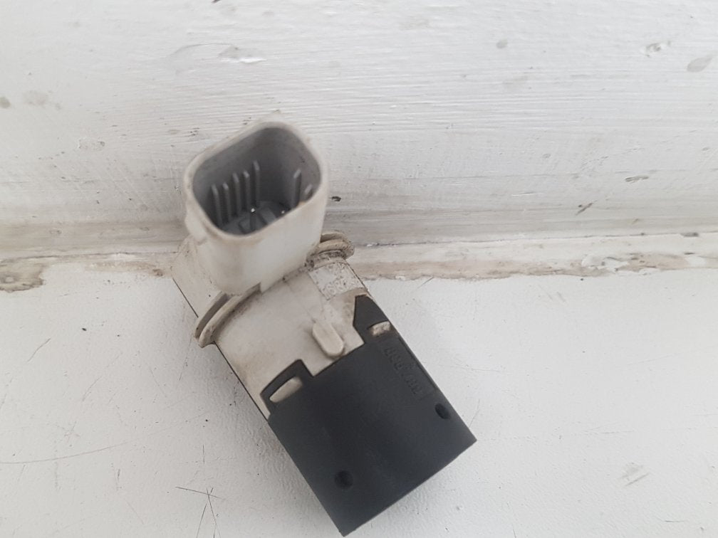 2003 - 2006 Volvo XC90  Estate Rear Parking Sensor 30668100