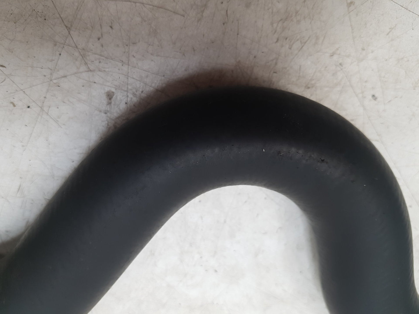 1992 - 1997 Volvo 850  Estate RADIATOR HOSE